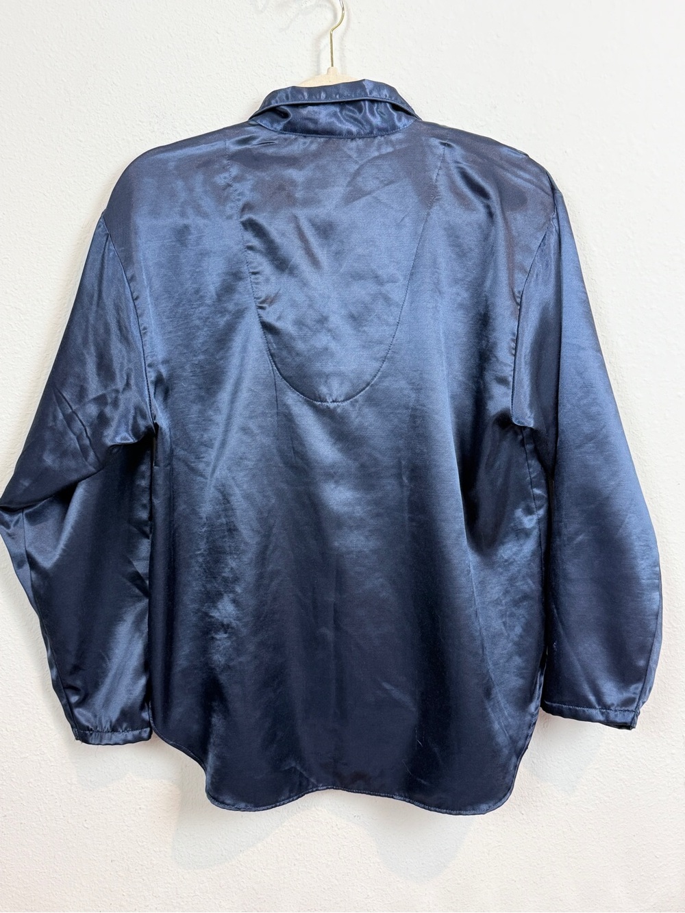 Labeaux Women's Satin Button-Up Long Sleeve Pajama Set Navy M - Picture 4 of 12